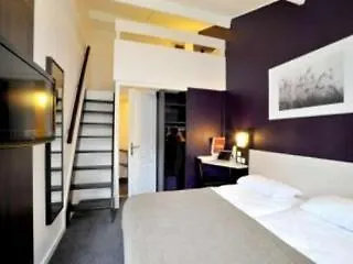 **  Brit Hotel Lyon Nord Dardilly Francja